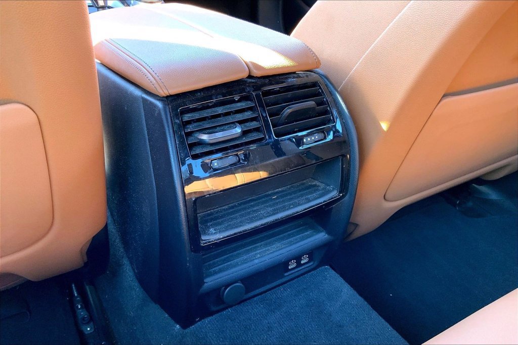 Used 2021 BMW 530i w/ Convenience Package RWD image 10