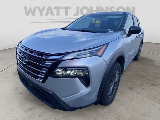 Used 2024 Nissan Rogue S image 1