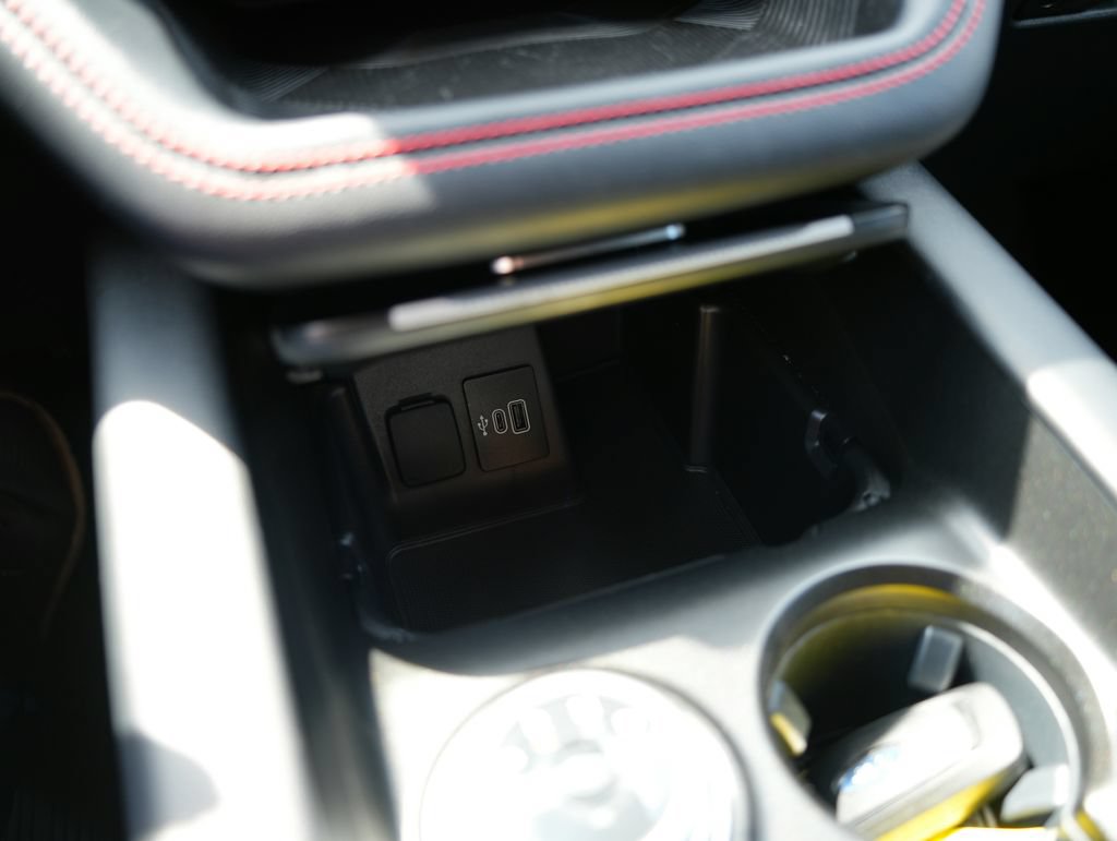 Used 2025 Ford Explorer ST-Line RWD image 17