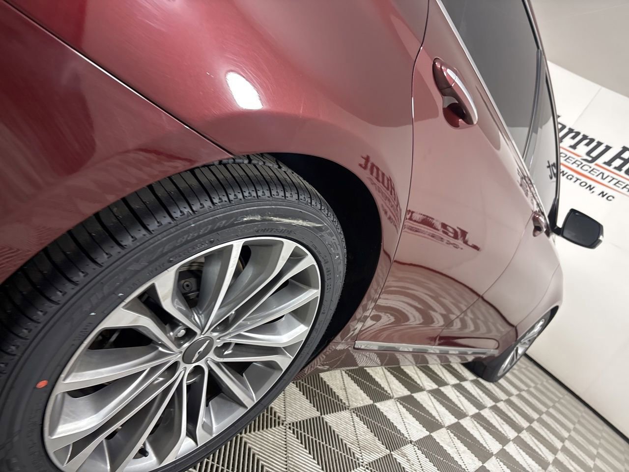 Used 2017 Genesis G80 3.8 w/ Option Group 03 image 35