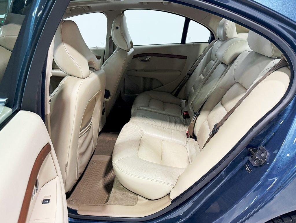 Used 2008 Volvo S80 3.2 image 26