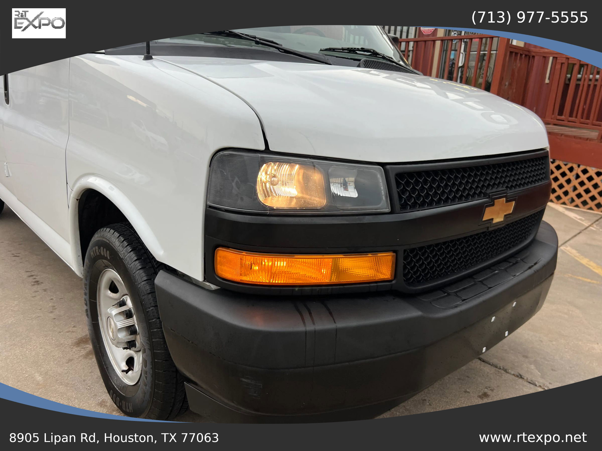 Used 2021 Chevrolet Express 2500 w/ Driver Convenience Package image 13