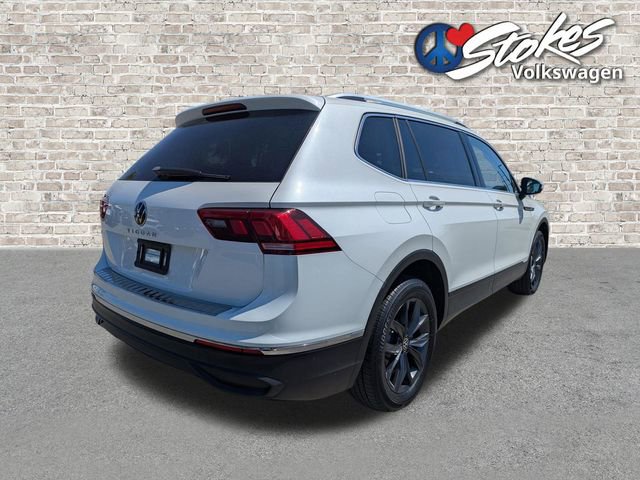 Certified 2023 Volkswagen Tiguan SE image 4