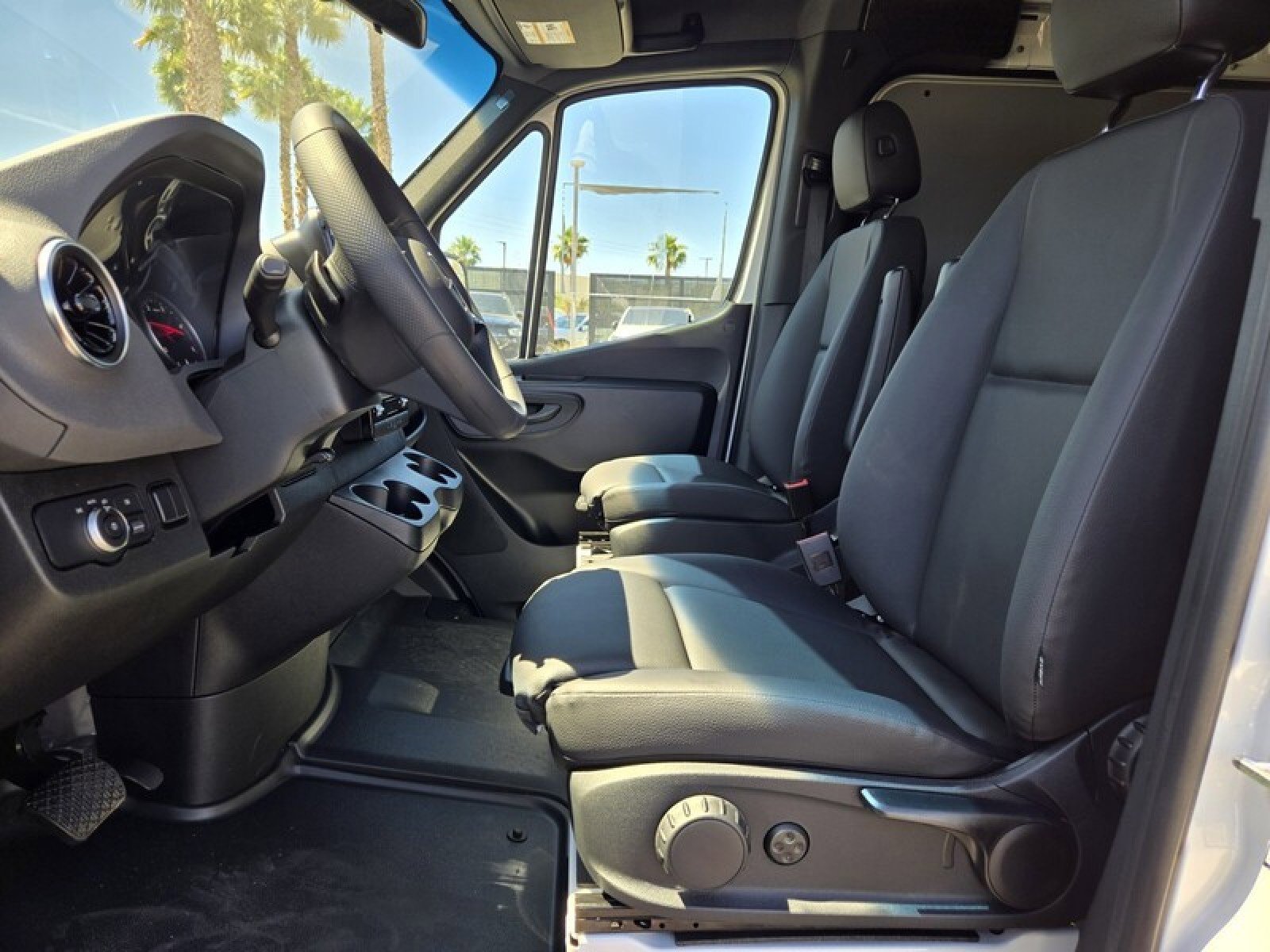 New 2025 Mercedes-Benz Sprinter 2500 image 11