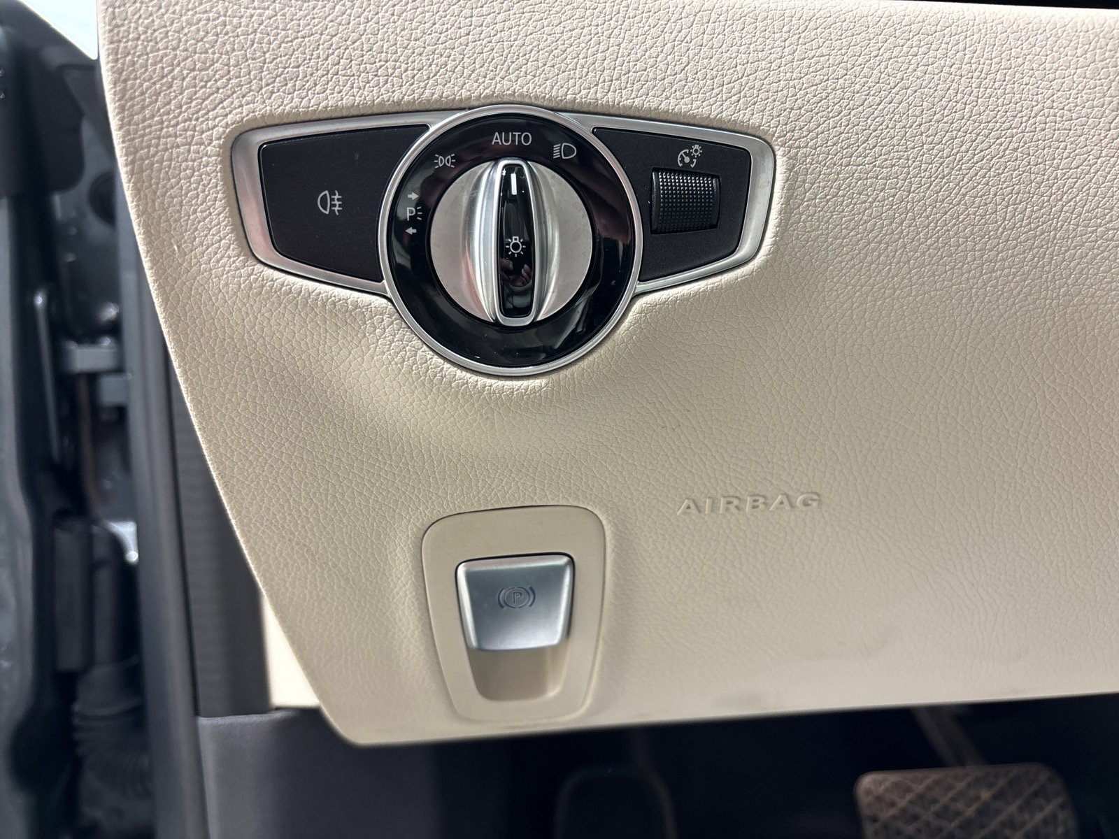 Used 2022 Mercedes-Benz E 450 4MATIC Cabriolet image 22
