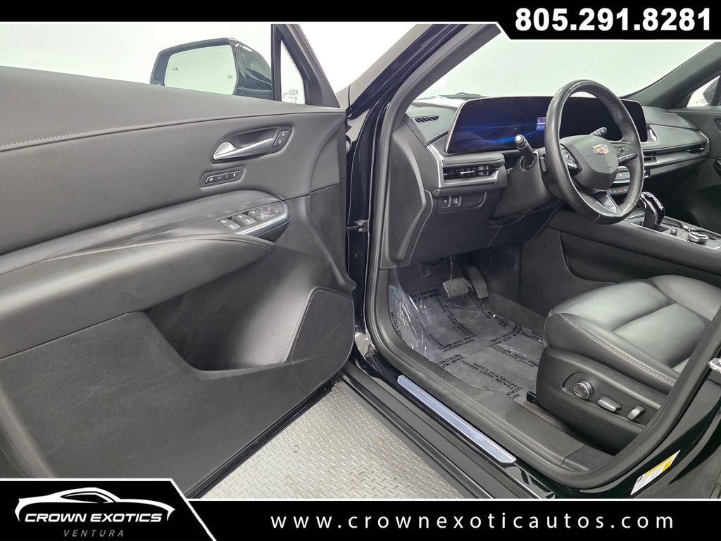 Used 2025 Cadillac XT4 Premium Luxury w/ Cold Weather Package FWD image 20
