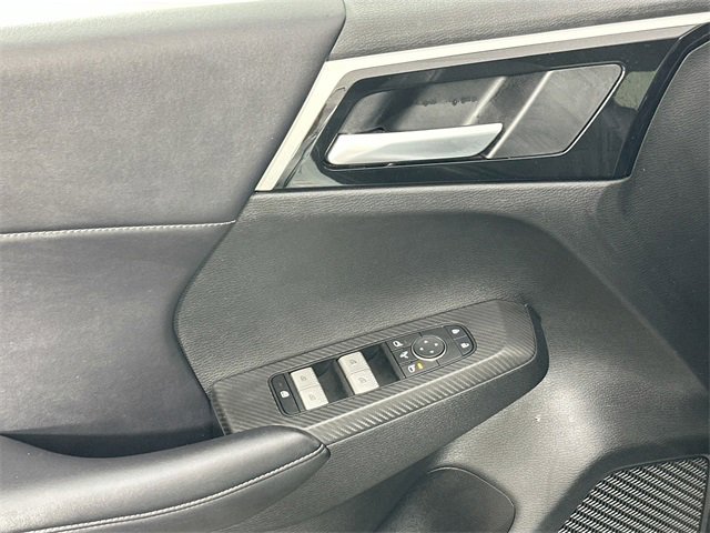 Used 2024 Mitsubishi Outlander SE image 23