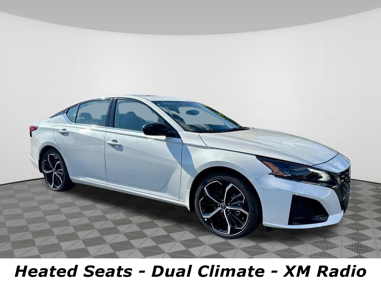 Certified 2025 Nissan Altima 2.5 SR w/ SR Premium Package FWD video 2