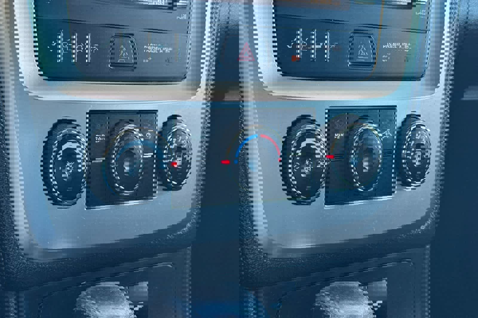 Used 2014 GMC Acadia SLE image 21