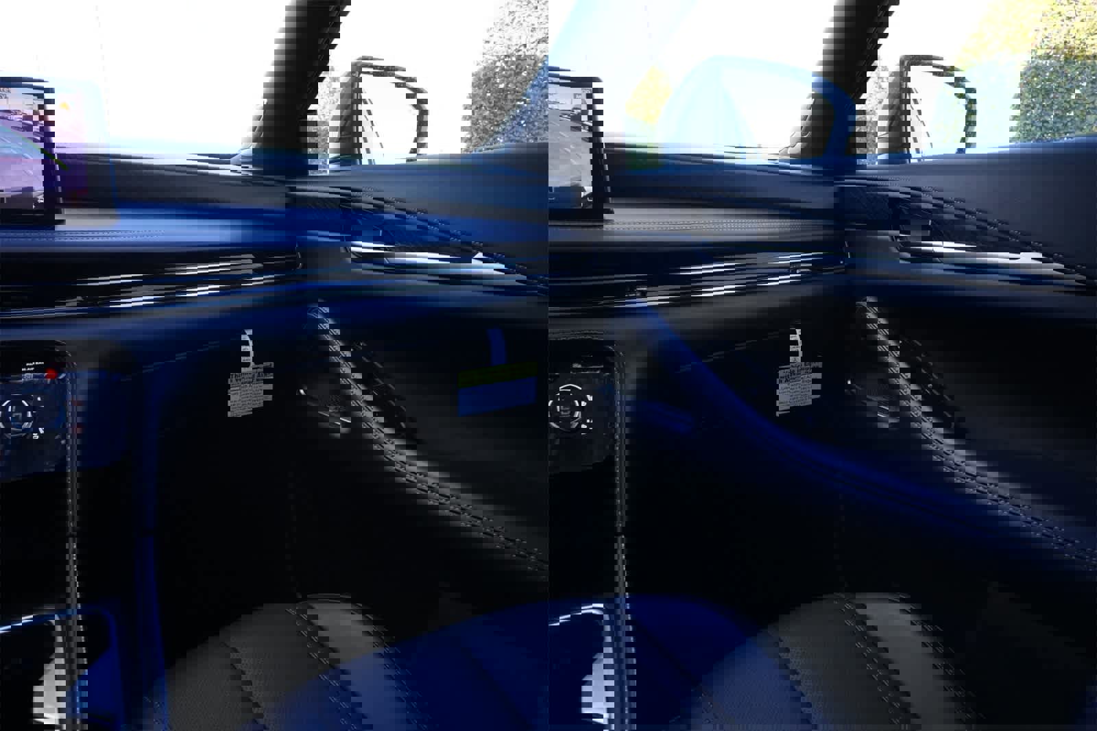 New 2026 INFINITI QX60 Sport image 8