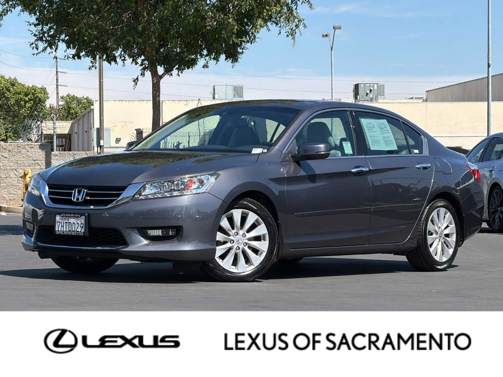 Used 2014 Honda Accord Touring image 1