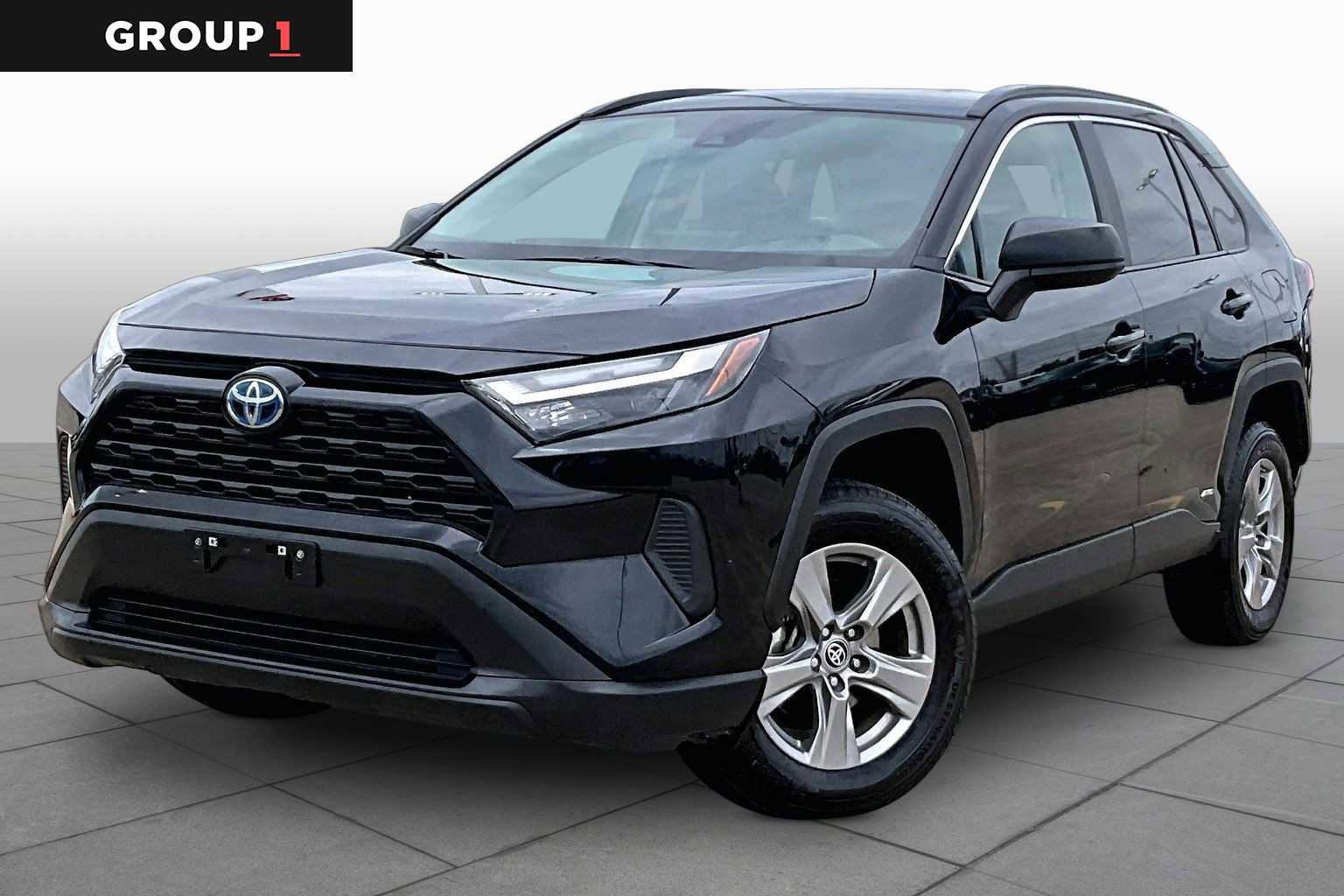 Certified 2024 Toyota RAV4 LE AWD/4WD image 1