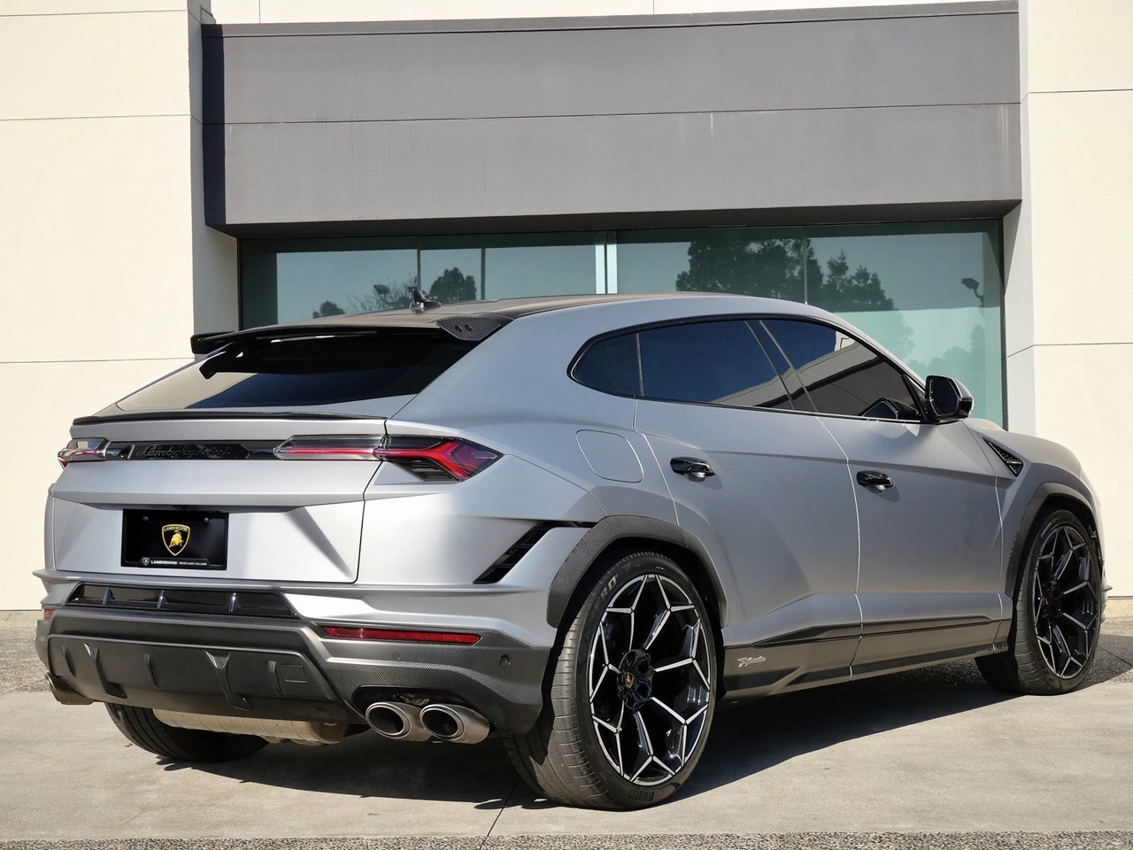 Used 2024 Lamborghini Urus Performante image 3
