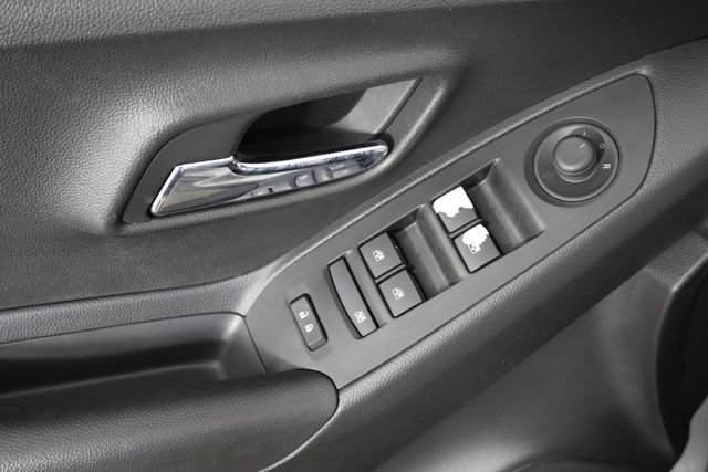 Used 2019 Chevrolet Trax LT w/ LT Convenience Package FWD image 20