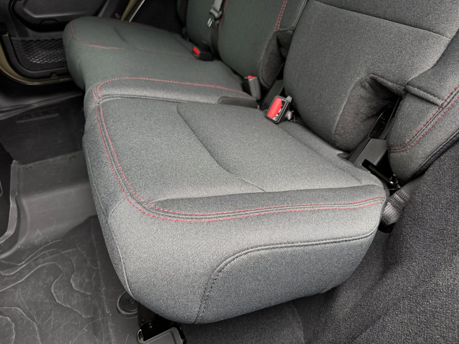 Used 2025 Jeep Wrangler Unlimited Rubicon w/ Safety Group image 15