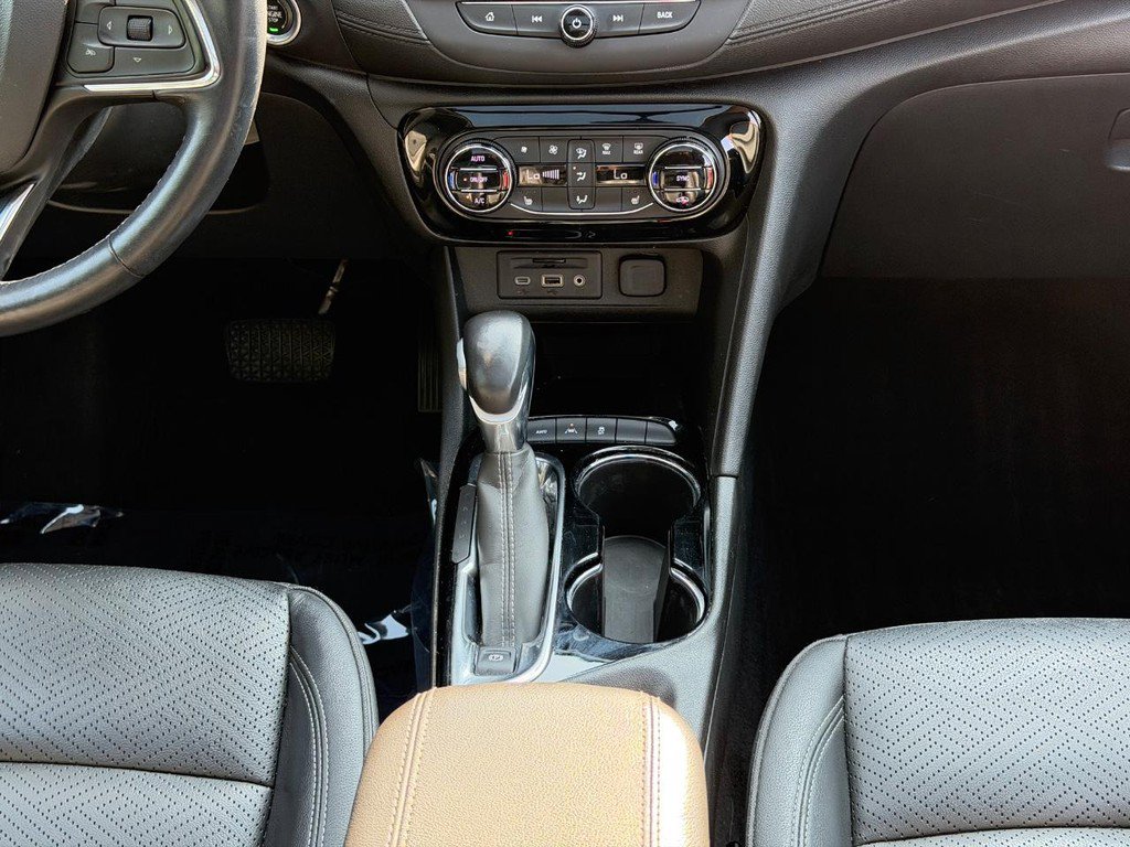 Used 2020 Buick Encore GX Essence w/ Experience Buick Package AWD/4WD image 14