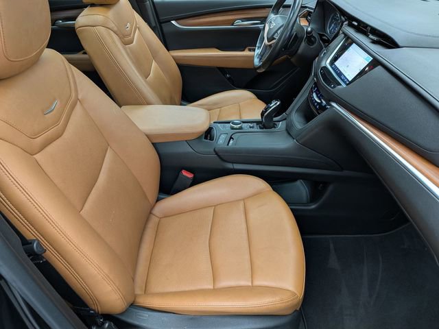 Certified 2023 Cadillac XT5 Premium Luxury w/ LPO, Floor Liner Package image 27