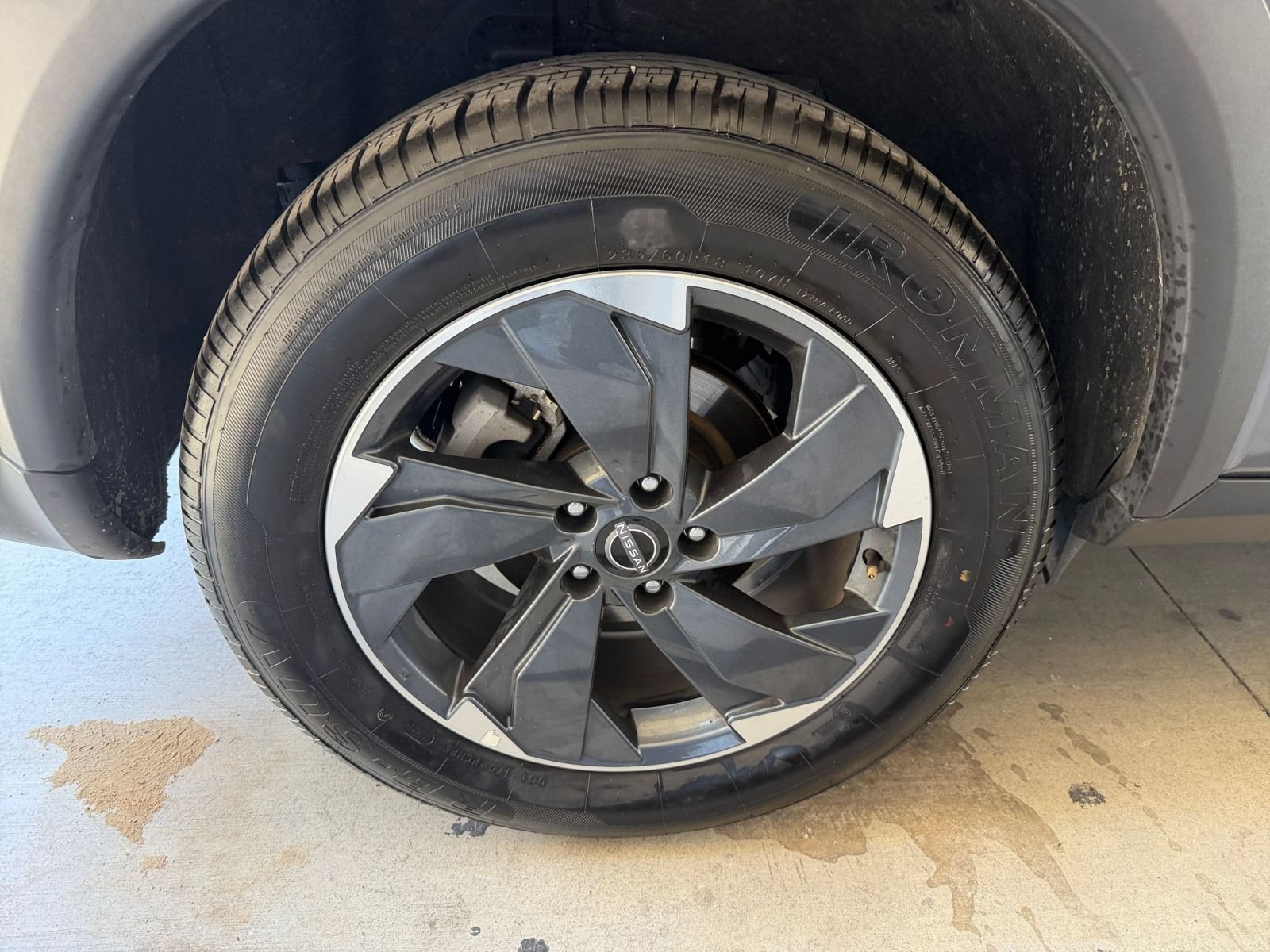Used 2025 Nissan Rogue SV AWD/4WD image 32