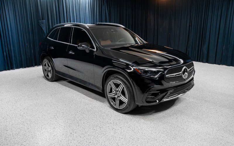 Certified 2023 Mercedes-Benz GLC 300 image 3