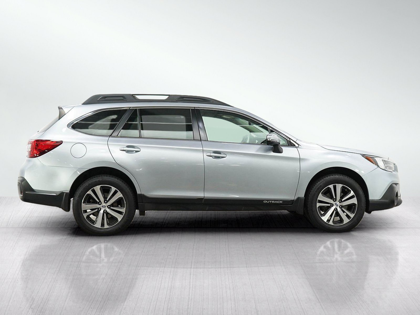 Used 2019 Subaru Outback 2.5i Limited w/ Popular Package #2 AWD/4WD image 6