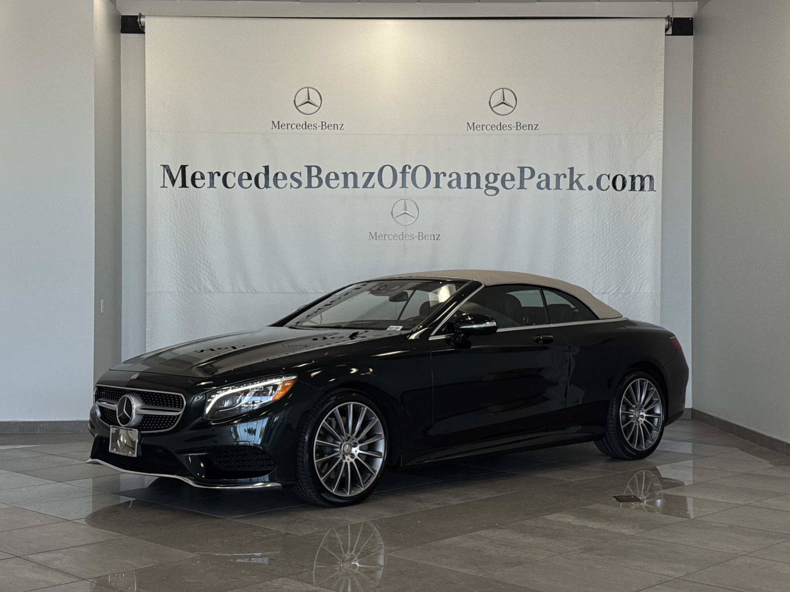 Used 2017 Mercedes-Benz S 550 Cabriolet image 1