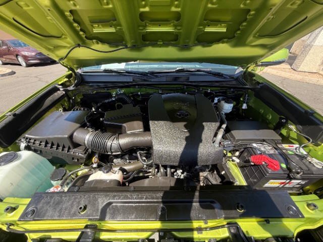 Used 2023 Toyota Tacoma TRD Sport w/ TRD Premium Sport Package AWD/4WD image 10