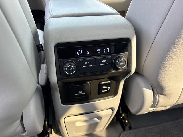 Used 2017 GMC Acadia SLT FWD image 14