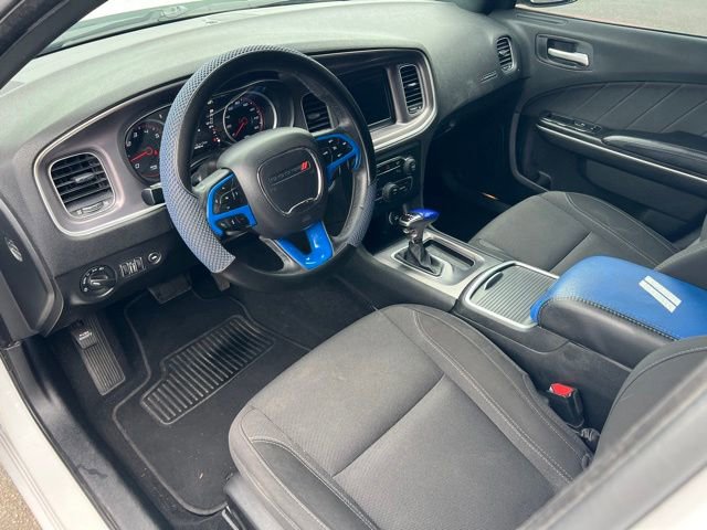 Used 2019 Dodge Charger SXT RWD image 15