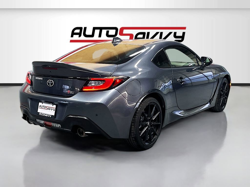 Used 2024 Toyota GR86 Premium image 7