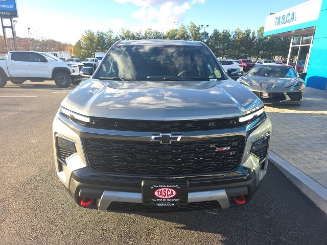 New 2026 Chevrolet Traverse Z71 w/ Enhanced Driving Package image 2