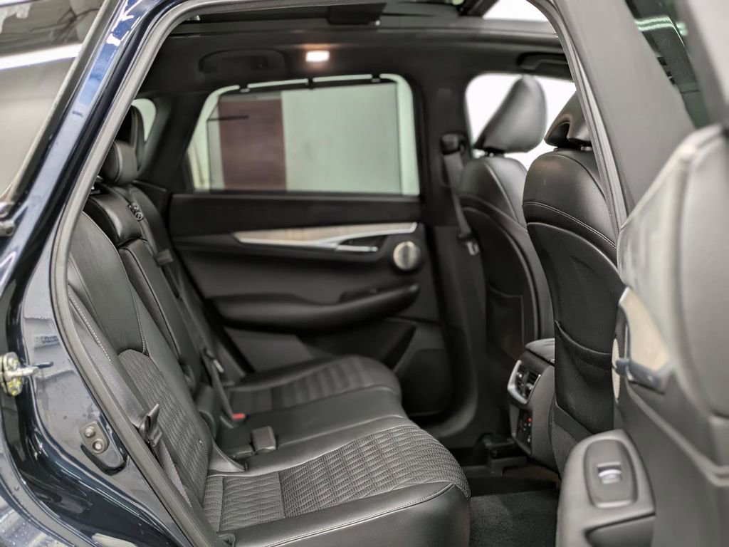 Used 2022 INFINITI QX50 Autograph image 25