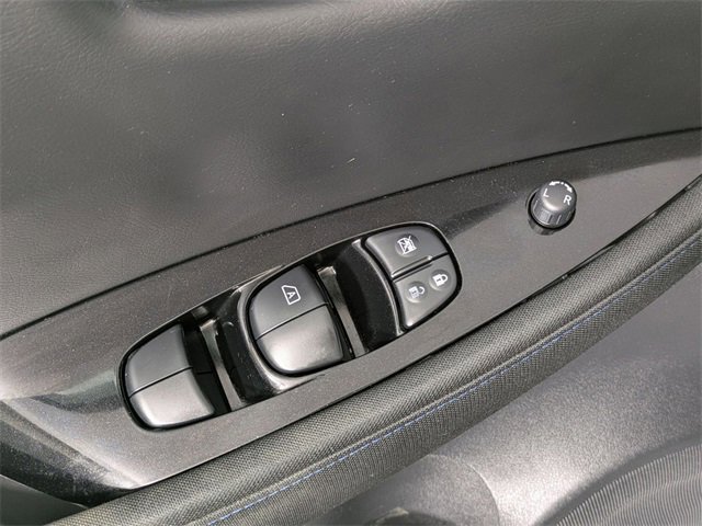 Used 2020 Nissan Leaf SV image 12