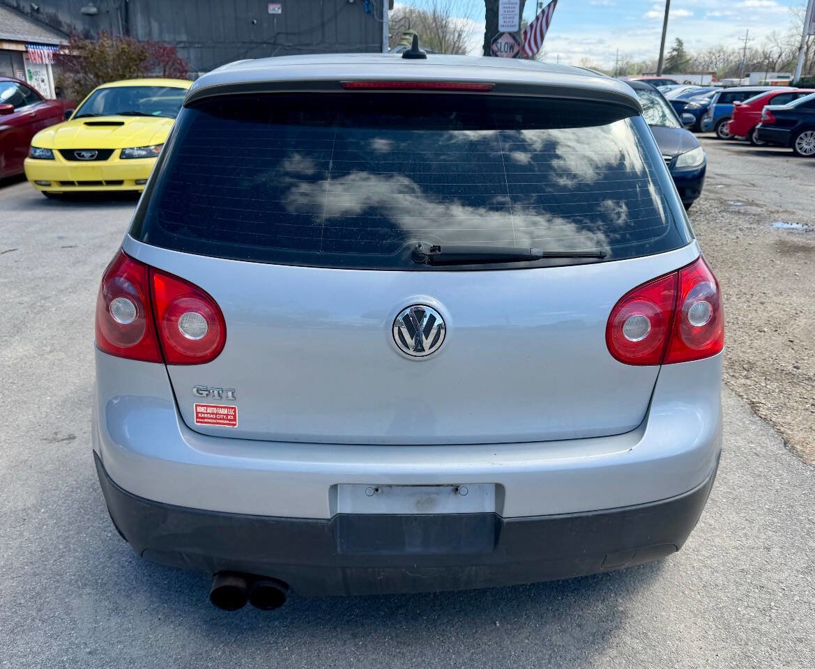 Used 2009 Volkswagen GTI 2-Door image 9