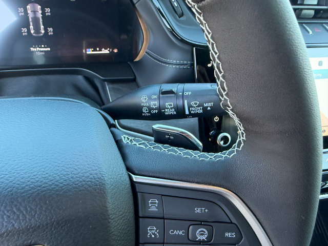 New 2026 Jeep Grand Cherokee Altitude AWD/4WD image 17