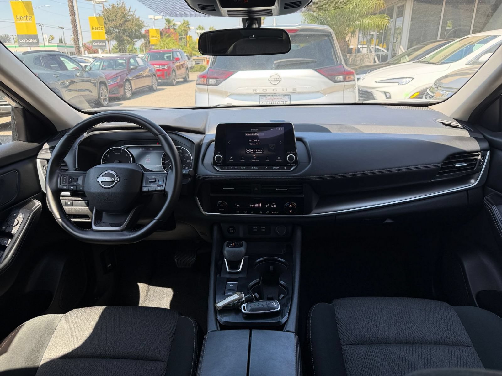 Used 2025 Nissan Rogue SV FWD image 35
