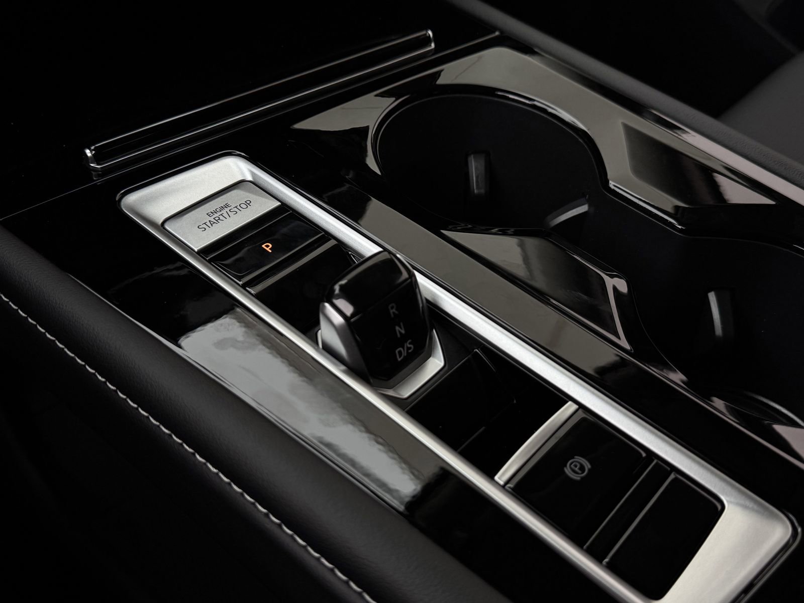 New 2026 Volkswagen Atlas SEL Premium R-Line image 18