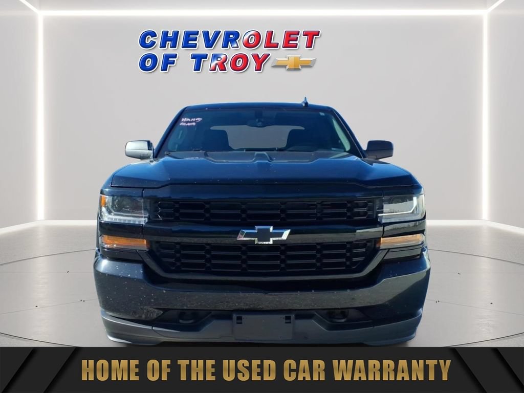 Used 2018 Chevrolet Silverado 1500 Custom w/ Custom Value Package AWD/4WD image 2