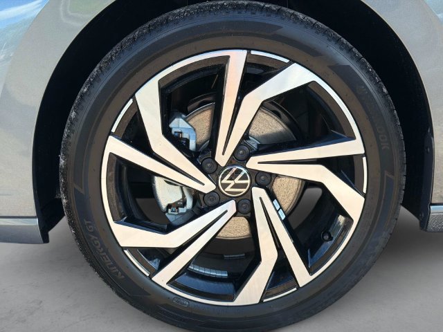 New 2027 Volkswagen Jetta SEL FWD image 11