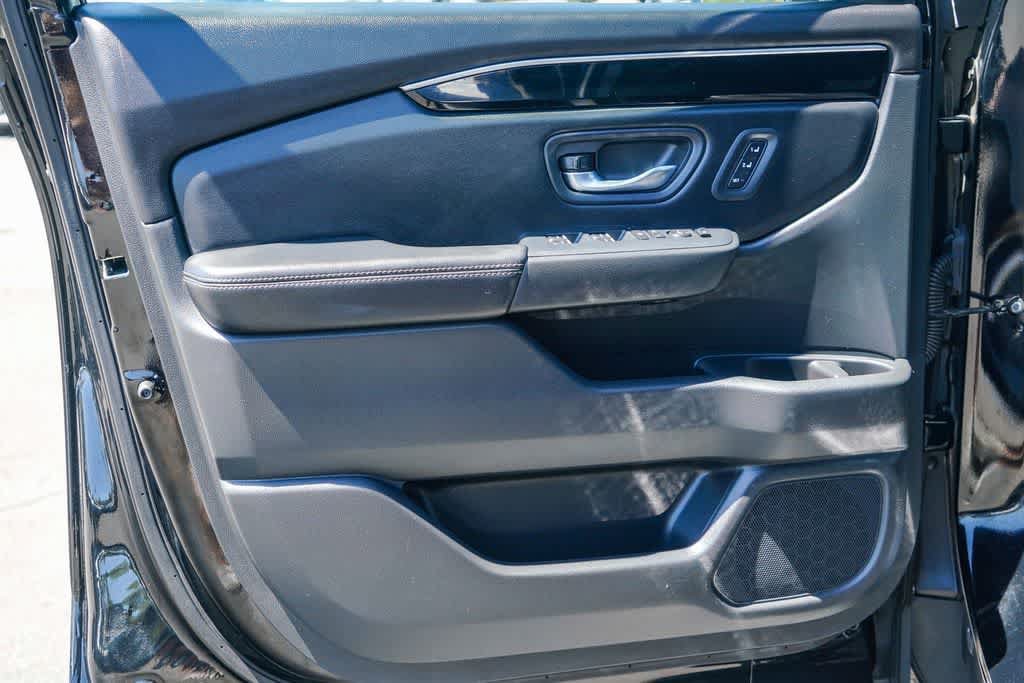 Used 2024 Honda Pilot Touring image 18