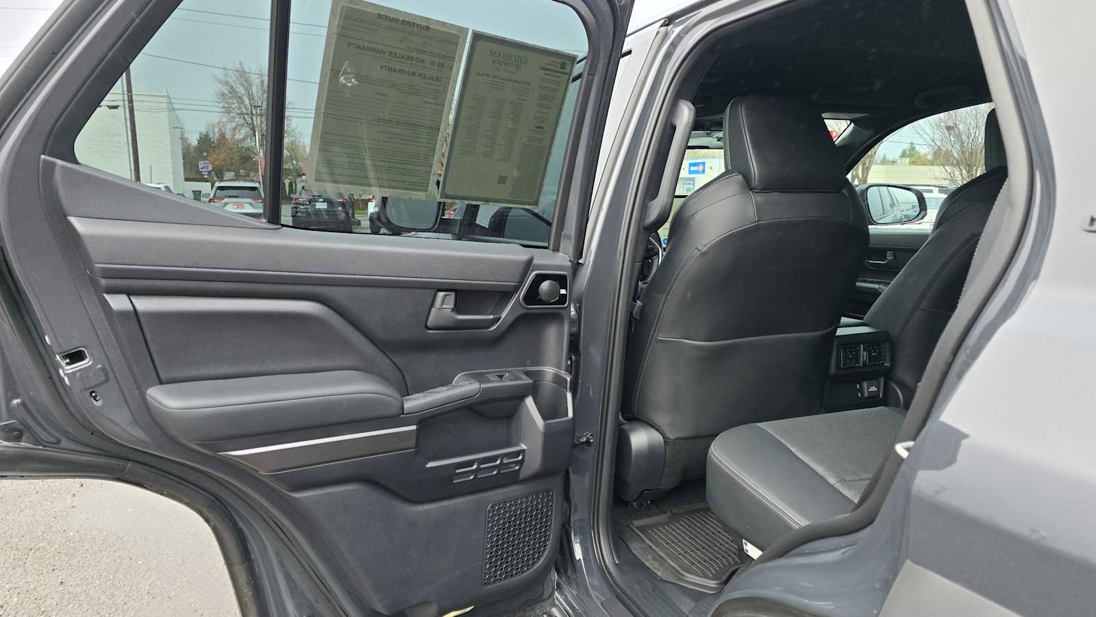 Certified 2025 Toyota 4Runner TRD Off-Road Premium image 21