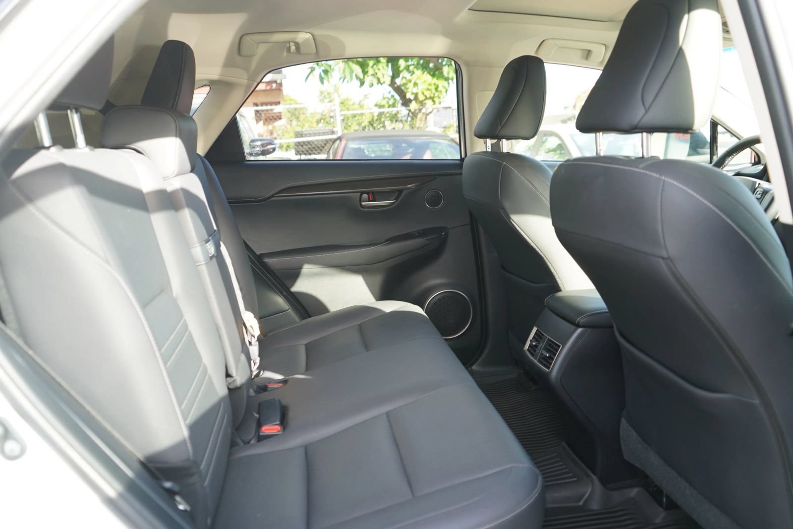 Used 2018 Lexus NX 300h AWD image 19