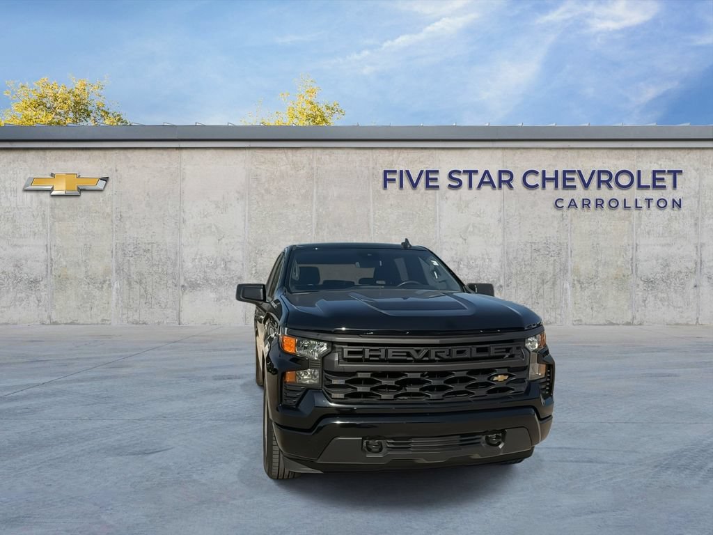 Used 2024 Chevrolet Silverado 1500 Custom RWD image 4