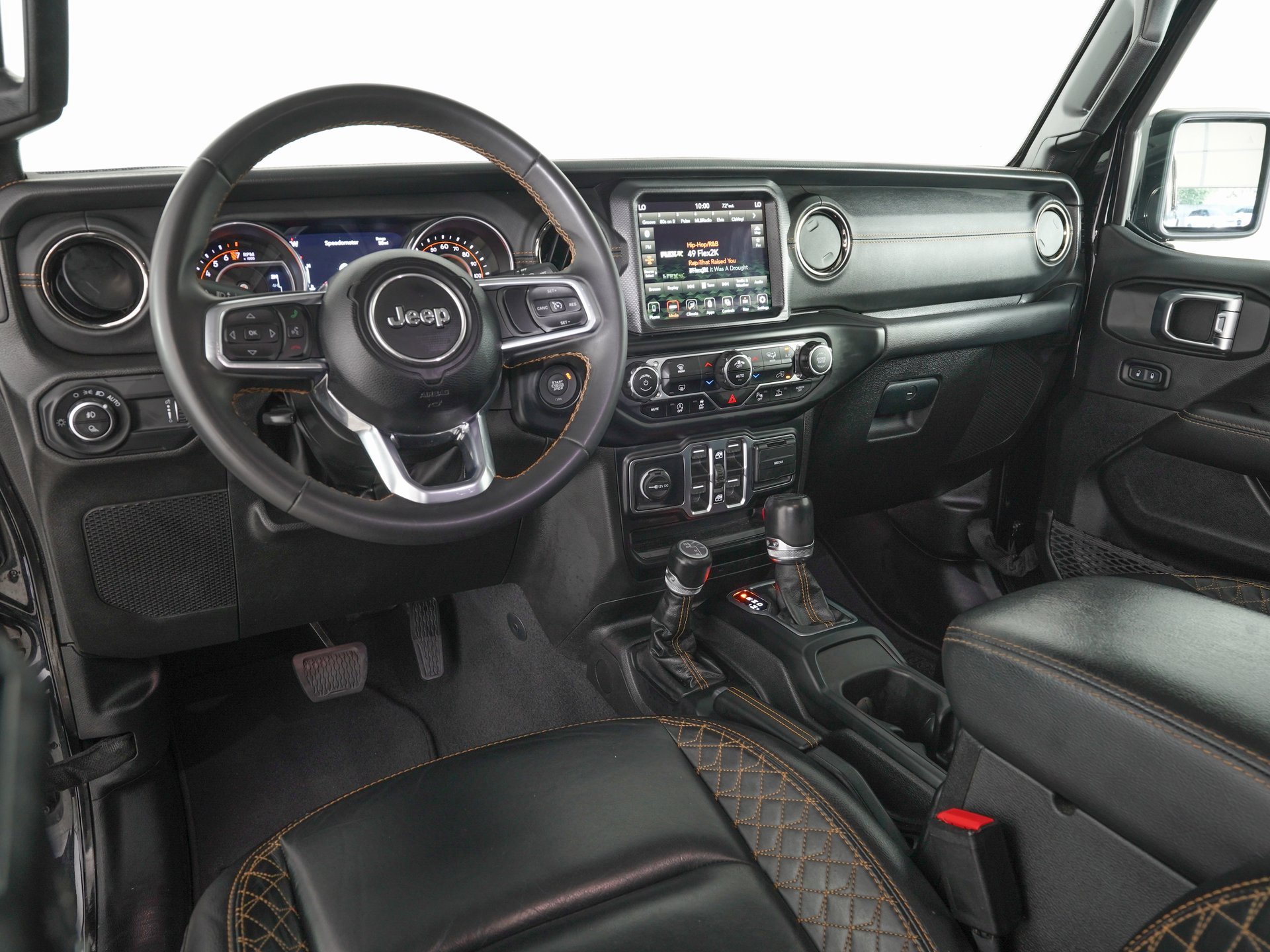 Used 2023 Jeep Gladiator Overland image 15