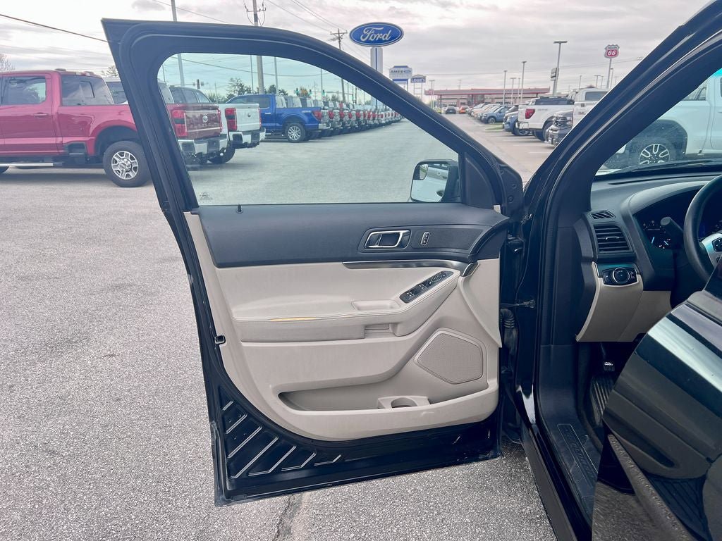 Used 2013 Ford Explorer FWD image 11