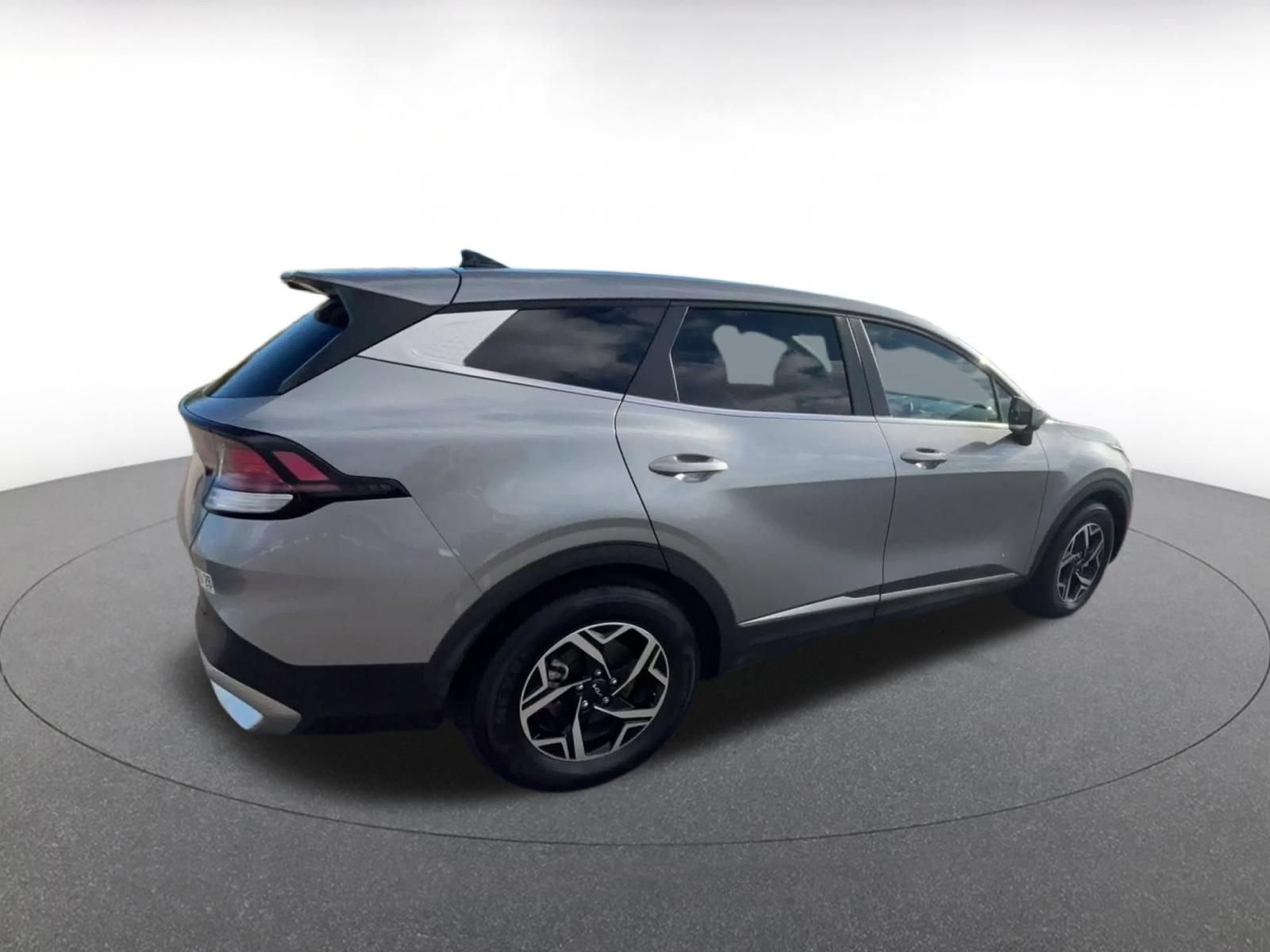 Used 2025 Kia Sportage LX FWD image 14