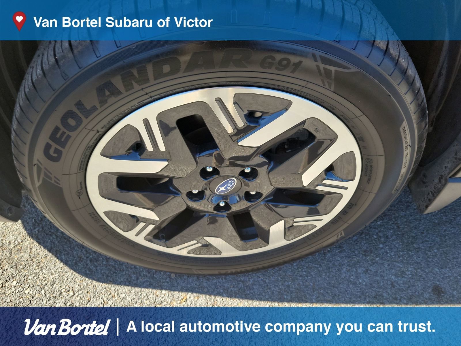 Used 2025 Subaru Forester Premium image 9