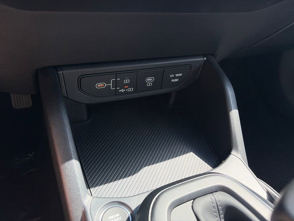 New 2026 Kia K4 FWD image 21