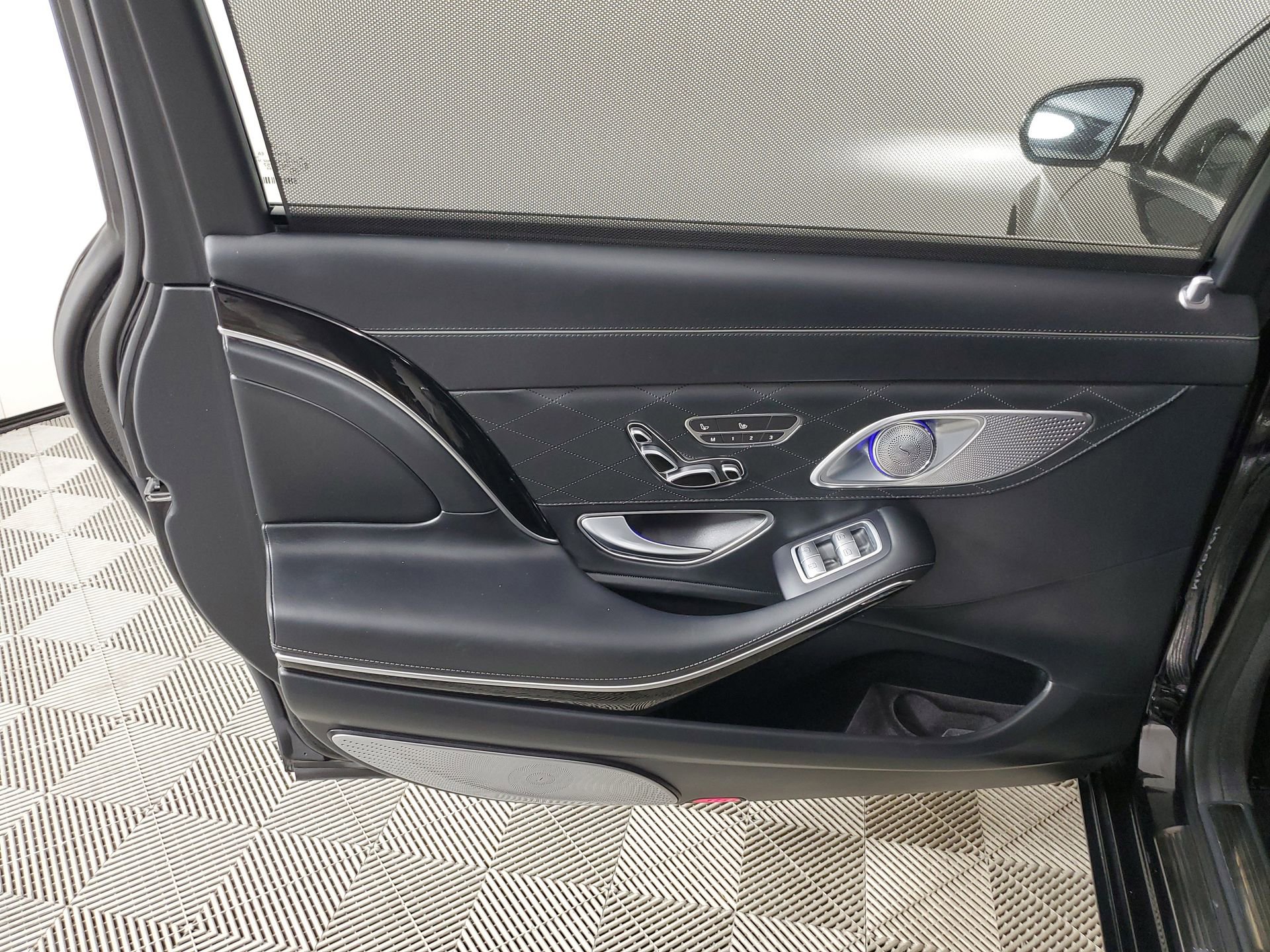 Used 2019 Mercedes-Benz Maybach S 650 image 24