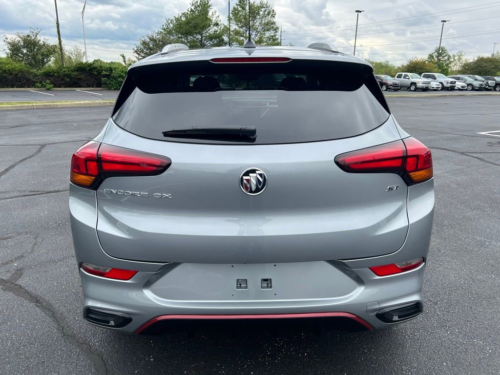 Used 2023 Buick Encore GX Select w/ Sport Touring Package FWD image 4