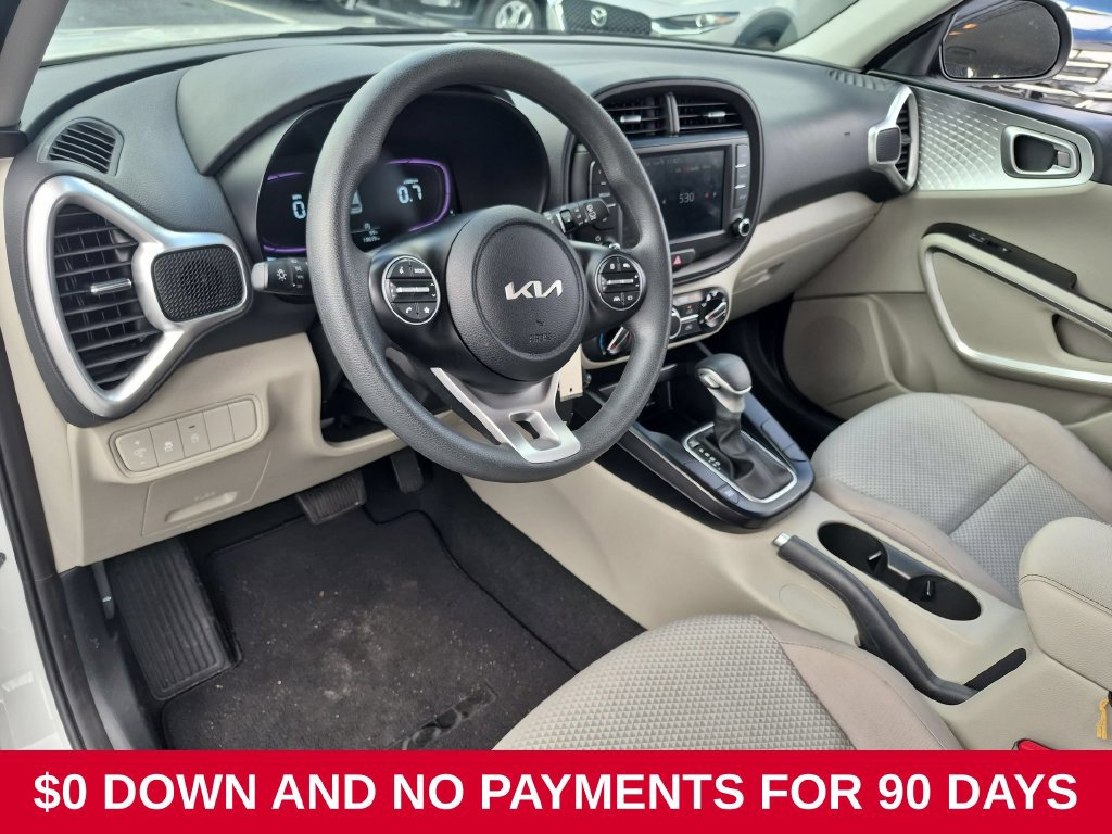 Used 2025 Kia Soul LX FWD image 15